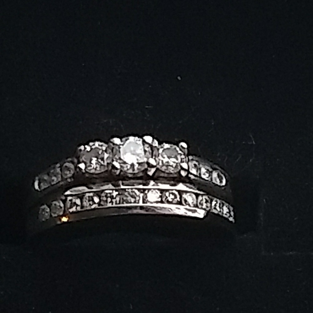 14K white gold diamond earring set
